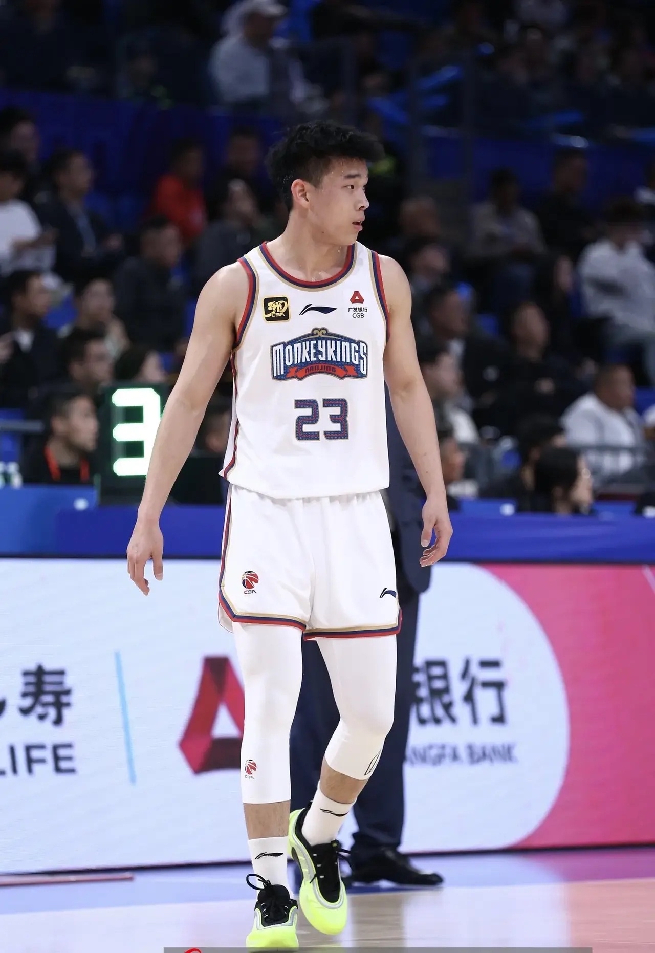 冷静与激情交织！CBA完美收官