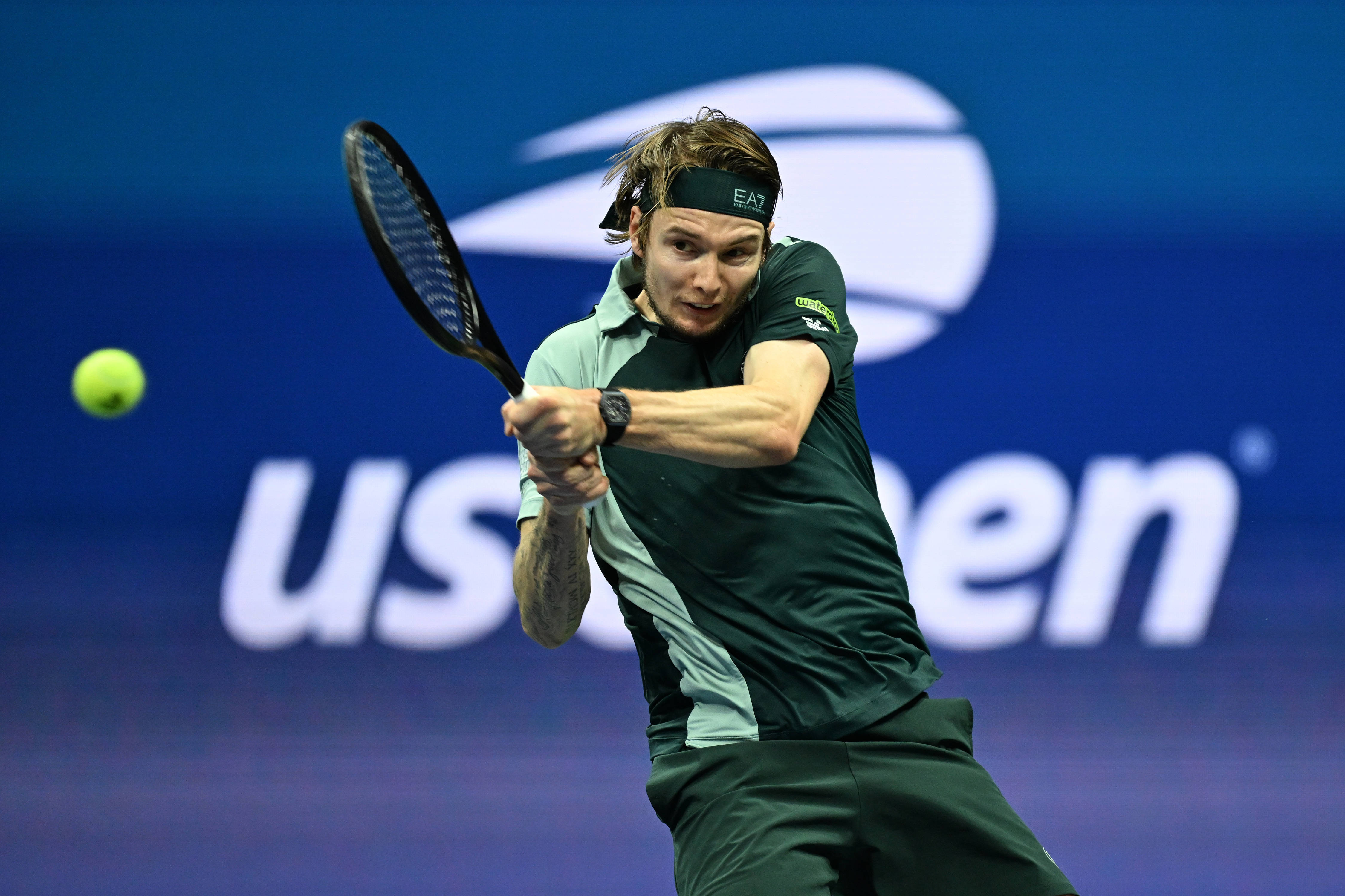 美网逆转蒙特卡洛大师赛，辛纳惊艳四座