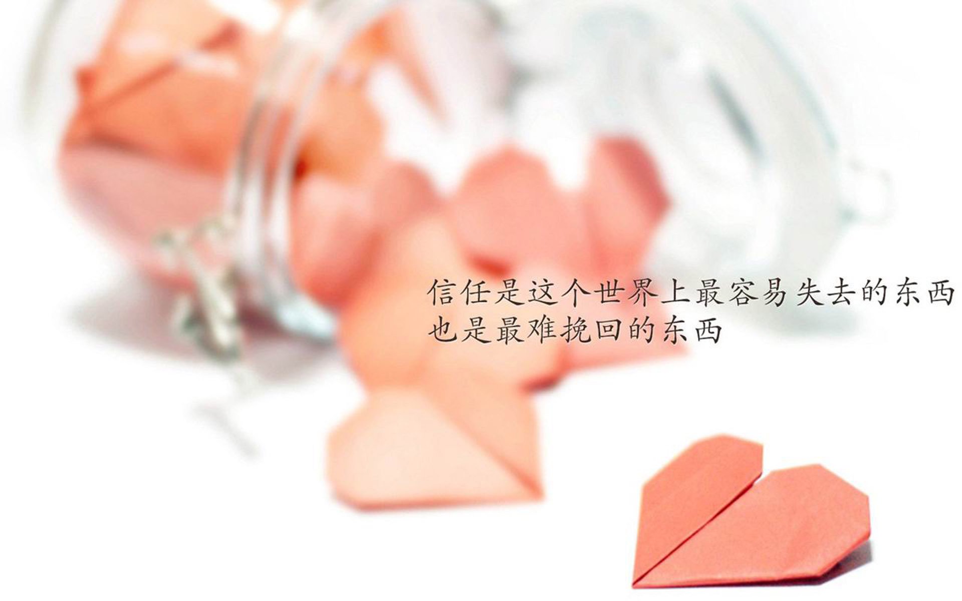 首先，扩展思维，拟定文章标题